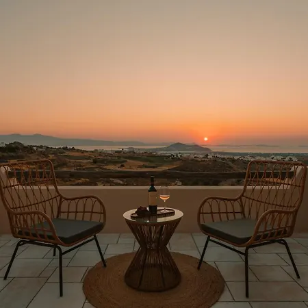 Naxos Tower 酒店 Galanado