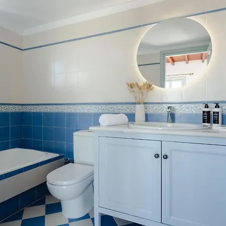 Naxos Tower Galanado